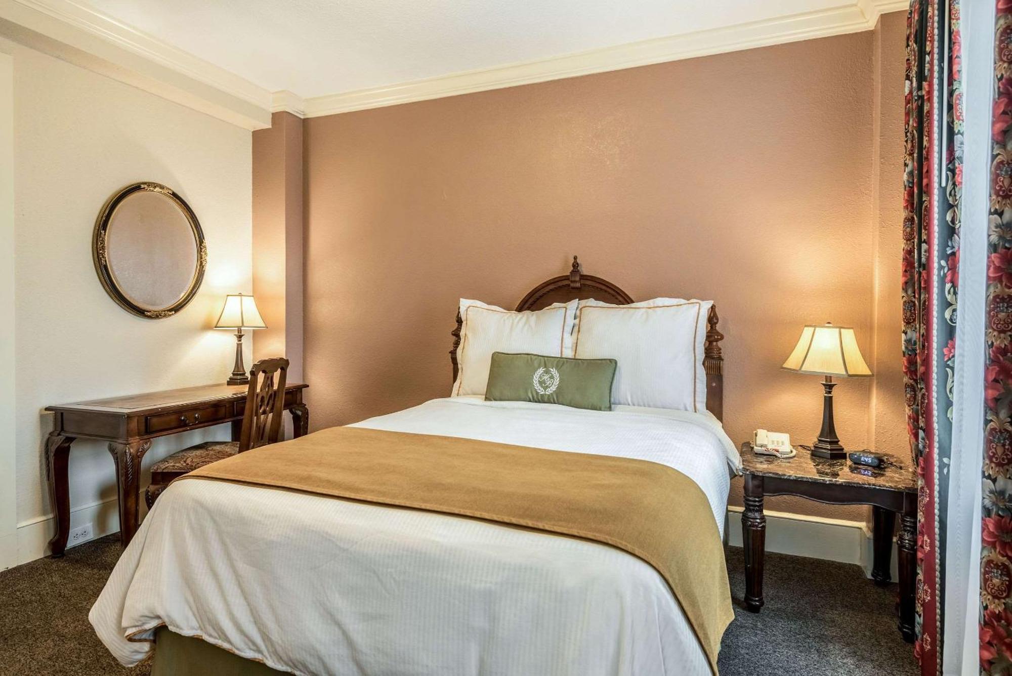 Hotel Bothwell Sedalia Central District, Ascend Hotel Collection Zewnętrze zdjęcie